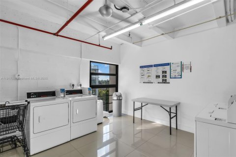 Copropriété à louer à Key Biscayne, Floride: 2 chambres, 121.79 m2 № 1973827 - photo 27