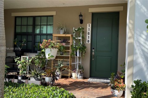Touwnhouse à vendre à Pembroke Pines, Floride: 3 chambres, 188.87 m2 № 2087275 - photo 2