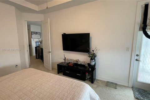 Touwnhouse à vendre à Pembroke Pines, Floride: 3 chambres, 188.87 m2 № 2087275 - photo 18