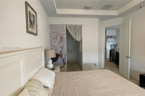 Touwnhouse à vendre à Pembroke Pines, Floride: 3 chambres, 188.87 m2 № 2087275 - photo 19