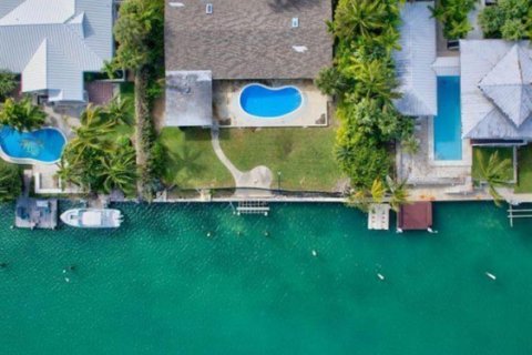 Casa en venta en Key Biscayne, Florida, 4 dormitorios, 209.49 m2 № 2253951 - foto 7