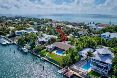 Casa en venta en Key Biscayne, Florida, 4 dormitorios, 209.49 m2 № 2253951 - foto 6