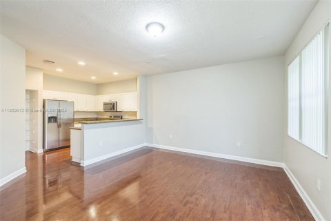 Купить таунхаус в Хомстед, Флорида 7 комнат, 187.29м2, № 1802595 - фото 25