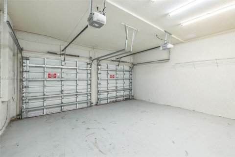 Купить таунхаус в Хомстед, Флорида 7 комнат, 187.29м2, № 1802595 - фото 30