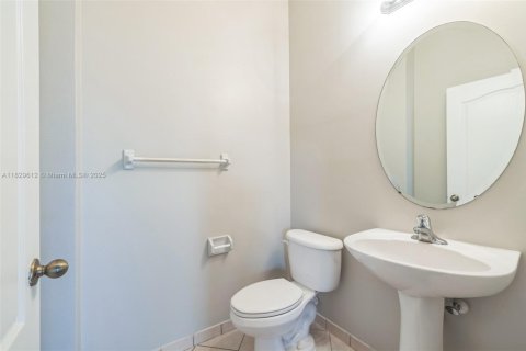 Купить таунхаус в Хомстед, Флорида 7 комнат, 187.29м2, № 1802595 - фото 29