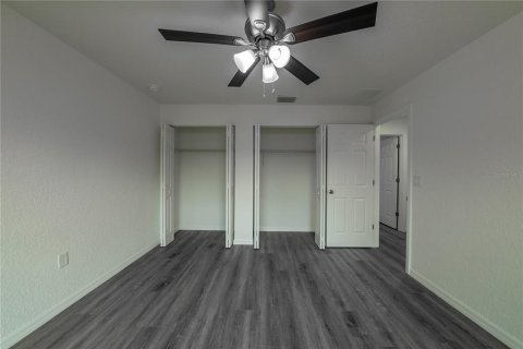 House in Ocklawaha, Florida 3 bedrooms, 153.66 sq.m. № 2258306 - photo 27