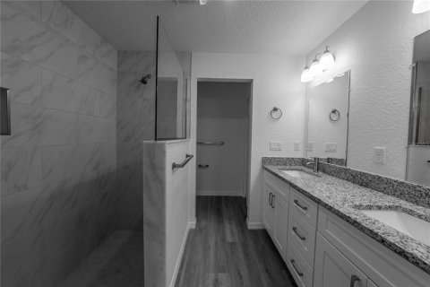 House in Ocklawaha, Florida 3 bedrooms, 153.66 sq.m. № 2258306 - photo 17
