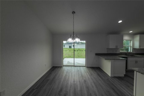 House in Ocklawaha, Florida 3 bedrooms, 153.66 sq.m. № 2258306 - photo 8