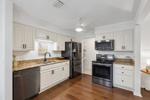 Condo in Melbourne, Florida, 2 bedrooms  № 1894098 - photo 4