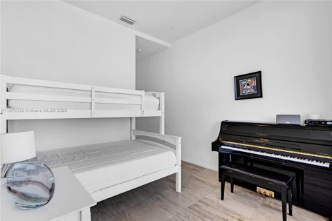 Condo in Miami Beach, Florida, 3 bedrooms  № 1942160 - photo 23