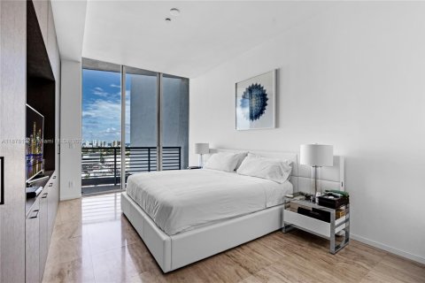 Condo in Miami Beach, Florida, 3 bedrooms  № 1942160 - photo 15