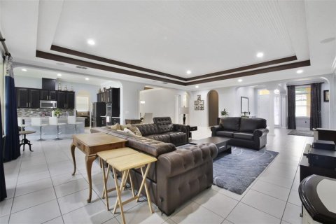 House in Ocoee, Florida 4 bedrooms, 327.67 sq.m. № 2215925 - photo 16