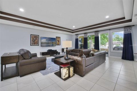 House in Ocoee, Florida 4 bedrooms, 327.67 sq.m. № 2215925 - photo 15