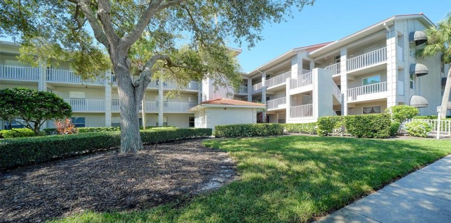 Condo in Sarasota, Florida, 2 bedrooms  № 2419562