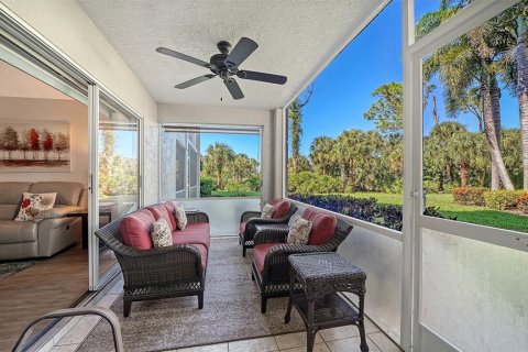 Condo in Sarasota, Florida, 2 bedrooms  № 2419562 - photo 14