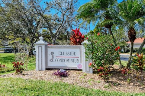 Condo in Sarasota, Florida, 2 bedrooms  № 2419562 - photo 18