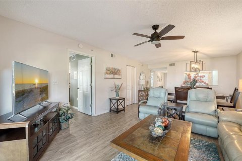 Condo in Sarasota, Florida, 2 bedrooms  № 2419562 - photo 5