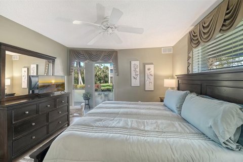 Condo in Sarasota, Florida, 2 bedrooms  № 2419562 - photo 10