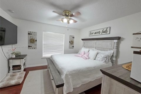 Casa en venta en Okeechobee, Florida, 3 dormitorios, 135.27 m2 № 1775765 - foto 25