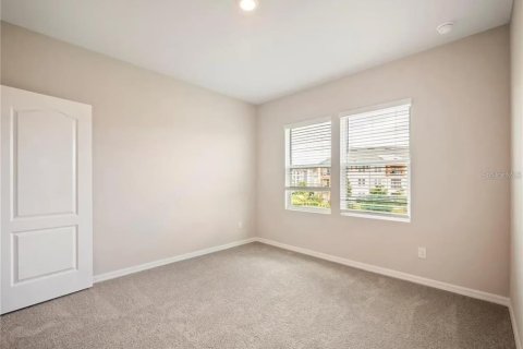 Touwnhouse à vendre à Lake Mary, Floride: 3 chambres, 177.07 m2 № 2381042 - photo 9