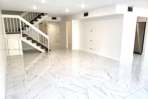 Condo in Plantation, Florida, 4 bedrooms  № 1991919 - photo 9