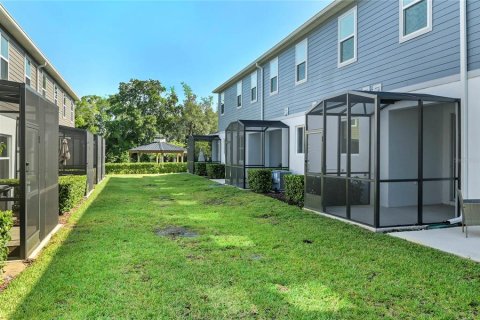 Townhouse in Oviedo, Florida 3 bedrooms, 154.78 sq.m. № 2149937 - photo 17