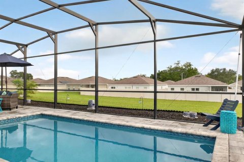 House in Davenport, Florida 4 bedrooms, 158.21 sq.m. № 1902003 - photo 25