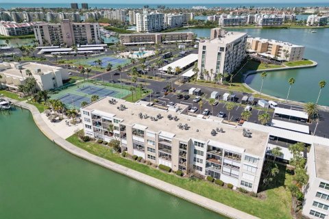 Condo in South Pasadena, Florida, 2 bedrooms  № 2362638