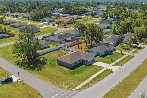Villa ou maison à louer à Ocala, Floride: 3 chambres, 123.75 m2 № 2166112 - photo 7
