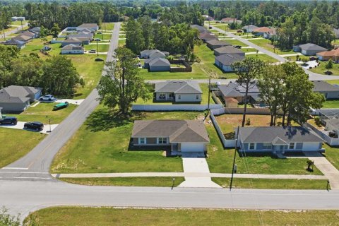 Villa ou maison à louer à Ocala, Floride: 3 chambres, 123.75 m2 № 2166112 - photo 6