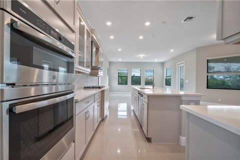 House in Parkland, Florida 5 bedrooms, 338.16 sq.m. № 2178345 - photo 5