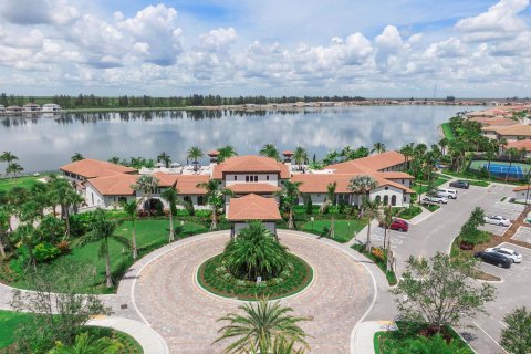 House in Parkland, Florida 5 bedrooms, 338.16 sq.m. № 2178345 - photo 23