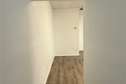 Снять в аренду коммерческую недвижимость в Порт-Шарлотт, Флорида 111.48м2, № 1798509 - фото 28