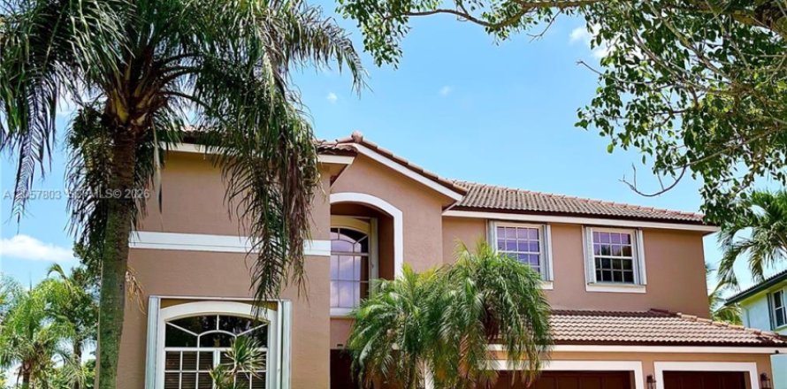 Casa en Pembroke Pines, Florida 5 dormitorios, 279.36 m2 № 2248891