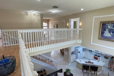 Casa en venta en Pembroke Pines, Florida, 5 dormitorios, 279.36 m2 № 2248891 - foto 29