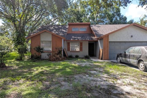 House in Lakeland, Florida 3 bedrooms, 136.94 sq.m. № 1801702 - photo 1