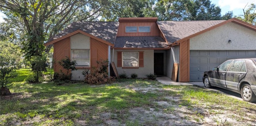 House in Lakeland, Florida 3 bedrooms, 136.94 sq.m. № 1801702