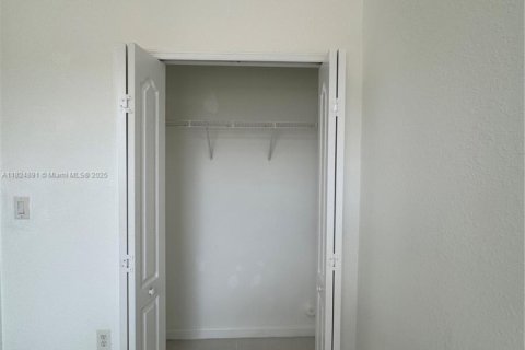 Condominio en alquiler en Homestead, Florida, 2 dormitorios, 86.4 m2 № 1961263 - foto 13