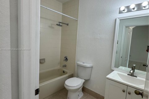 Condominio en alquiler en Homestead, Florida, 2 dormitorios, 86.4 m2 № 1961263 - foto 15