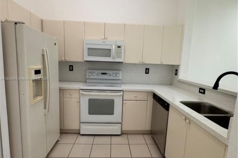 Condominio en alquiler en Homestead, Florida, 2 dormitorios, 86.4 m2 № 1961263 - foto 8