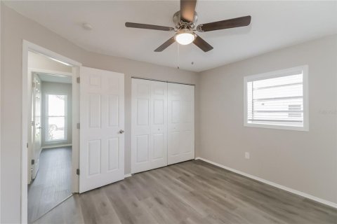 Casa en alquiler en New Port Richey, Florida, 2 dormitorios, 122.82 m2 № 1899119 - foto 9