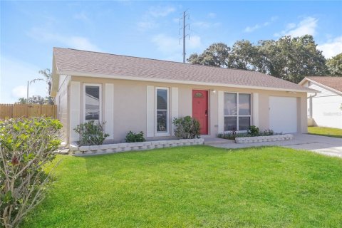 Casa en alquiler en New Port Richey, Florida, 2 dormitorios, 122.82 m2 № 1899119 - foto 2