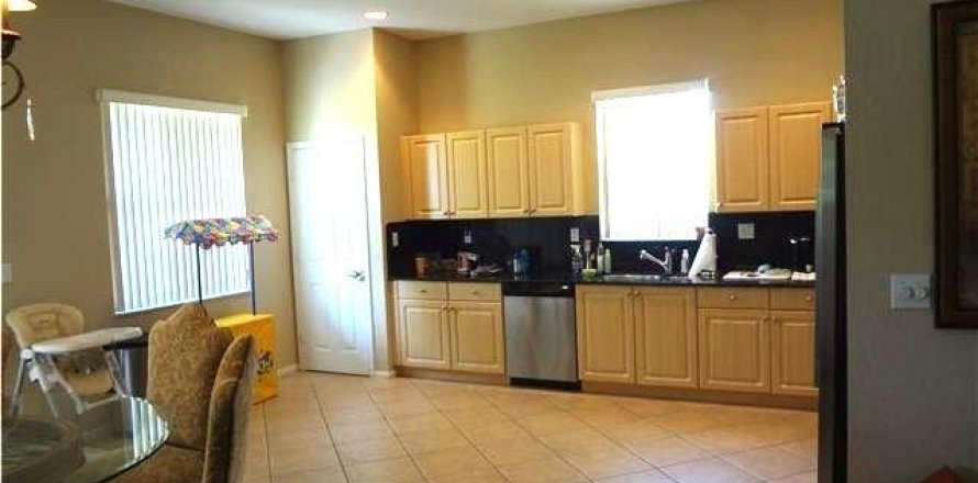 Casa en Parkland, Florida 3 dormitorios, 171.68 m2 № 1180230