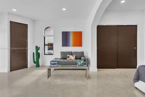 House in Homestead, Florida 5 bedrooms, 270.53 sq.m. № 1963350 - photo 25