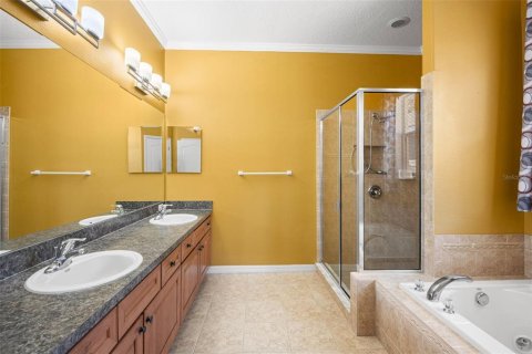 House in Hudson, Florida 3 bedrooms, 183.85 sq.m. № 1918846 - photo 15