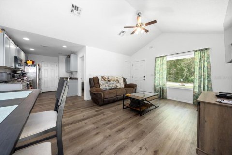 Casa en venta en Ocklawaha, Florida, 3 dormitorios, 100.71 m2 № 1848153 - foto 13