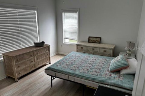 Condo in Bradenton, Florida, 2 bedrooms  № 2369371 - photo 9