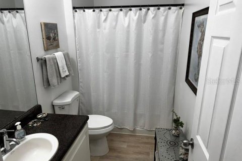 Condo in Bradenton, Florida, 2 bedrooms  № 2369371 - photo 10