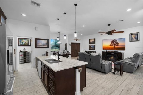 Villa ou maison à vendre à Punta Gorda, Floride: 4 chambres, 184.78 m2 № 2408550 - photo 7