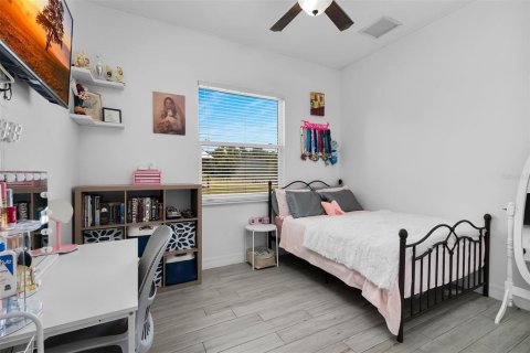 Villa ou maison à vendre à Punta Gorda, Floride: 4 chambres, 184.78 m2 № 2408550 - photo 25